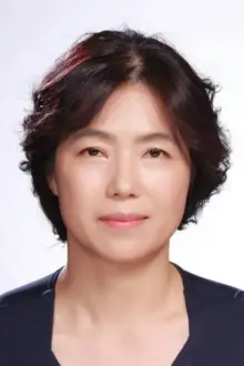 Kim Nam-jin como: Kyung-sook