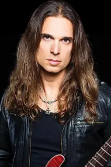 Kiko Loureiro como: Guitars