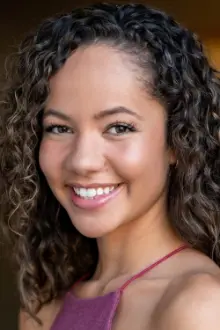 Lexie Stevenson como: Kate