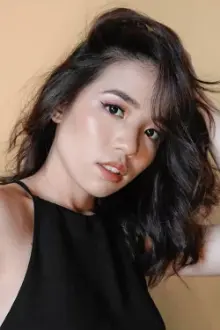 Nikki Bagaporo como: Lorenza / Enchang