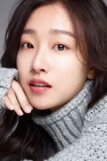 Lee Ha-young como: Yun Seol