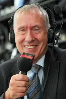 Martin Tyler como: Presenter