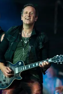 Vivian Campbell como: 