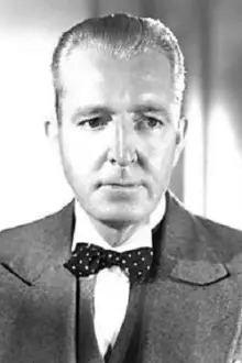 Edwin Stanley como: Pat Scanlon