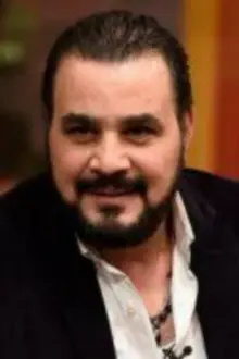 Magdy Kamel como: Emad