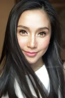 Mariel Rodriguez como: Elizabeth "Betchay" Panganiban