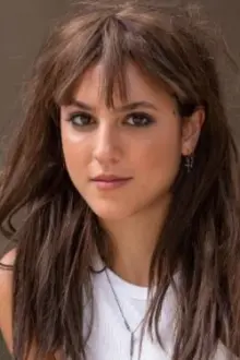 Flora Camolese como: Roberta Cavalcante (Beta)