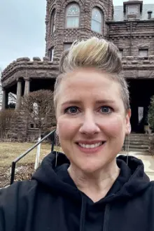 Tina Tibbetts como: Paranormal Investigator