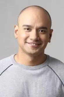 Mark Dionisio como: Dino Santos