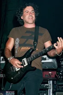 Paul Taylor como: Rhythm Guitar