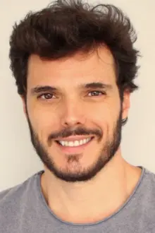 Daniel Andrade como: Adrian