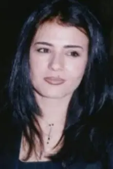 Samar Sami como: Aziza
