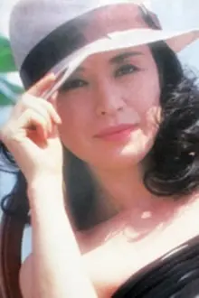 Kayo Matsuo como: Mitsuko Katsuragi