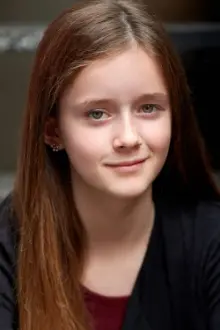 Anna Claire Beitel como: Laura