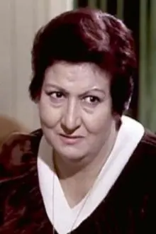 Etedal Shaheen como: Batta's mother