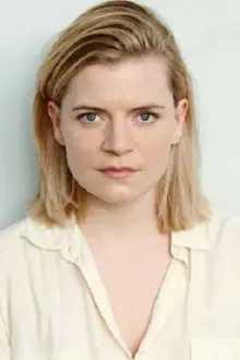 Eva-Maria Sommersberg como: Irina