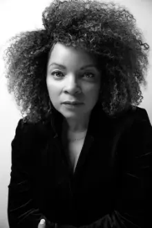 Ruth E. Carter como: 