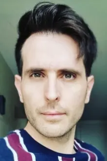 Enes Kaya como: Ali