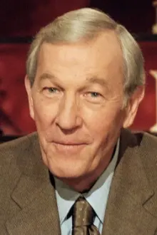 Roger Mudd como: Host