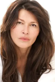 Karina Lombard como: Amber Collins