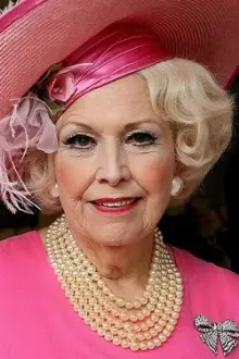 Barbara Cartland como: 