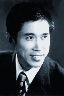 Junfeng Li como: Wang Qing