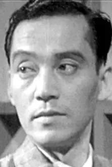 Kyōzō Fuyuki como: Reisuke Kuroi