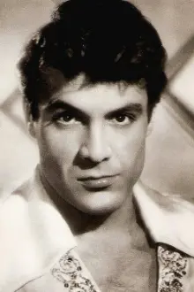 Franco Andrei como: Paul Bellamy