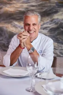 Eric Ripert como: Self - Chef, Le Bernardin