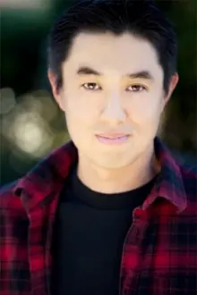 David Chen como: Med Student / Scientist (voice)