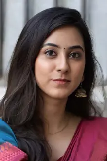 Akshaya Hariharan como: Vembu Lakshmi