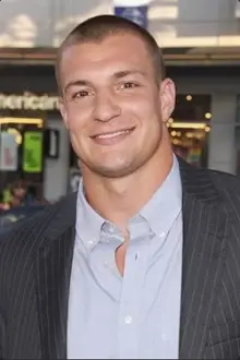 Rob Gronkowski como: Host