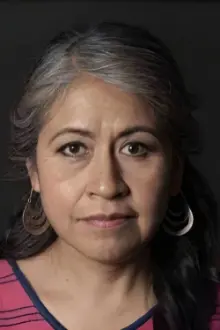 Mercedes Hernández como: Idalia
