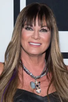 Jeana Keough como: Ela mesma