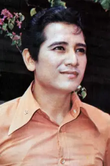 Somchai Sripoom como: 