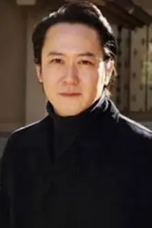 Toshihiko Sakakibara como: 宇佐美愼