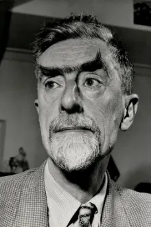 M. C. Escher como: Archival Footage