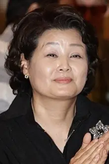 Lee Geum-ju como: Choi Ji-hyeon