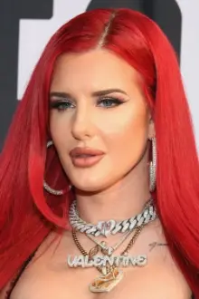 Justina Valentine como: 