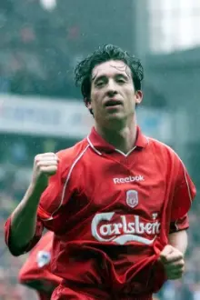 Robbie Fowler como: Simon