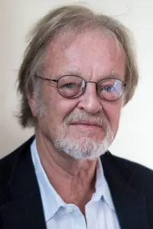 Bernard Cornwell como: Bill