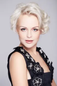 Olga Lukyanenko como: Margo