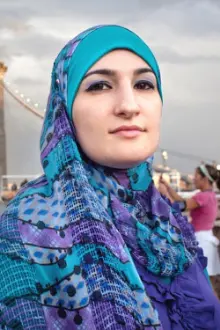 Linda Sarsour como: 