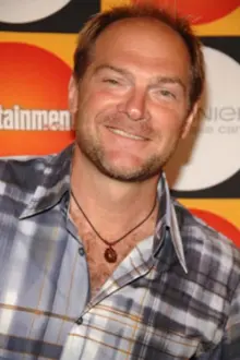 Les Stroud como: Ele mesmo