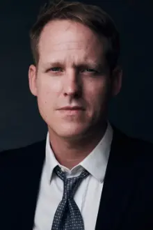 Corey Brill como: Jerry Stokes (voice)