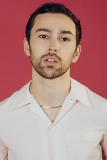 Max Schneider como: Zander Robbins