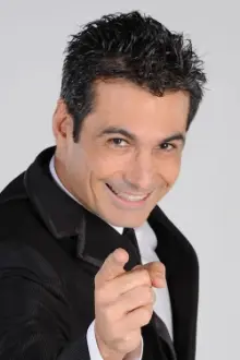 Hernán Chiozza como: Judge (voice)