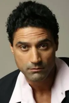 Jose Adam Alvarez como: Ramirez