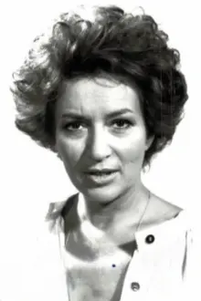 Ursula Lingen como: Estelle