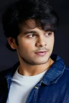 Bhavya Gandhi como: Himesh